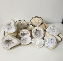 Load image into Gallery viewer, 1 x Moroccan Quartz Geode Natural QG02