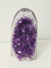Load image into Gallery viewer, Amethyst Natural Crystal Cluster A557