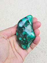 Load image into Gallery viewer, Malachite Natural Free Form ML105