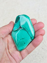 Load image into Gallery viewer, Malachite Natural Free Form ML106