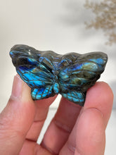 Load image into Gallery viewer, Blue Labradorite Butterfly Carving LA126
