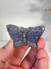 Load image into Gallery viewer, Purple Labradorite Butterfly Carving LA129