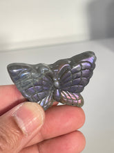 Load image into Gallery viewer, Purple Labradorite Butterfly Carving LA129