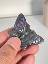 Load image into Gallery viewer, Purple Labradorite Butterfly Carving LA131