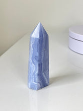 Load image into Gallery viewer, Blue Lace Agate Tower High Grade T181a