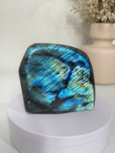 Load image into Gallery viewer, Blue Labradorite Free Form LA147