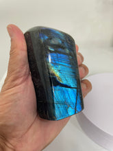 Load image into Gallery viewer, Blue Labradorite Free Form LA151
