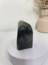 Load image into Gallery viewer, Blue Labradorite Free Form LA152