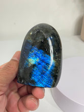 Load image into Gallery viewer, Blue Labradorite Free Form LA156