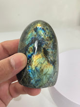 Load image into Gallery viewer, Blue Labradorite Free Form LA156
