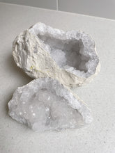 Load image into Gallery viewer, Moroccan Quartz Geode Pair Large (180mm, 2.5-3kg) QG075
