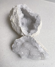Load image into Gallery viewer, Moroccan Quartz Geode Pair Large (180mm, 2.5-3kg) QG075