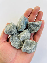 Load image into Gallery viewer, 1 x Raw Labradorite Natural Crystal RW06