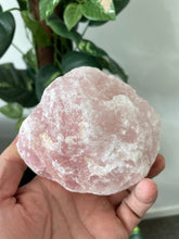 Load image into Gallery viewer, Rose Quartz Raw Crystal RQ040