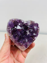Load image into Gallery viewer, Amethyst Heart Brazil A368