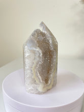 Load image into Gallery viewer, Agate Tower Druzy T209a