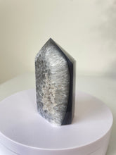 Load image into Gallery viewer, Agate Tower Druzy T211a