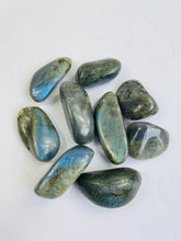 Load image into Gallery viewer, Labradorite Tumbled Stone TB085 x 1