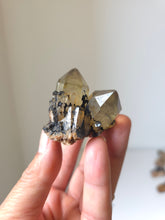 Load image into Gallery viewer, Kundalini Citrine Natural Crystal C032