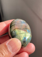 Load image into Gallery viewer, Purple Labradorite Crystal Palm Stones LA161