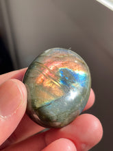 Load image into Gallery viewer, Purple Labradorite Crystal Palm Stones LA162