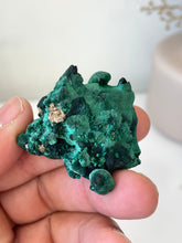 Load image into Gallery viewer, Raw Velvet Malachite Natural High Grade ML079