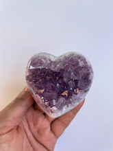 Load image into Gallery viewer, Amethyst Heart Brazil A264
