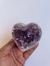 Load image into Gallery viewer, Amethyst Heart Brazil A264