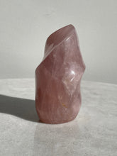 Load image into Gallery viewer, Dark Rose Quartz Flame Natural Crystal FF031