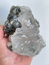 Load image into Gallery viewer, Water Clear Cathedral Himalayan Quartz Natural Q564