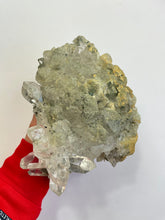 Load image into Gallery viewer, Water Clear Himalayan Quartz Clusters Q862