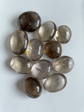 Load image into Gallery viewer, Smokey Quartz Palm Stone Natural (M)
