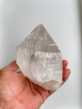 Load image into Gallery viewer, Himalayan Quartz Crystal Natural Q302