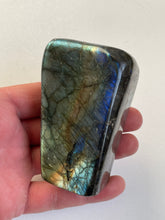 Load image into Gallery viewer, Blue Labradorite Free Form LA025
