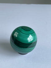 Load image into Gallery viewer, Malachite Natural Sphere S059