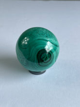 Load image into Gallery viewer, Malachite Natural Sphere S055