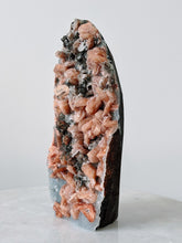 Load image into Gallery viewer, Chalcedony & Stilbite Geode Free Standing AP038 - Crystal King Australia