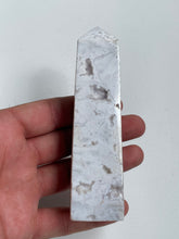 Load image into Gallery viewer, Druzy White Agate Tower T156