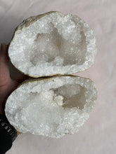 Load image into Gallery viewer, Moroccan Quartz Geode Pair (190mm) QG061
