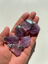 Load image into Gallery viewer, 1 x Amethyst crystal Pendant PD026
