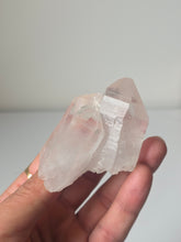 Load image into Gallery viewer, Himalayan Quartz High-Grade Natural Cluster Q372a
