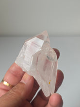Load image into Gallery viewer, Himalayan Quartz High-Grade Natural Cluster Q372a

