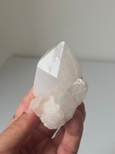 Load image into Gallery viewer, Himalayan Quartz High-Grade Natural Cluster Q377a
