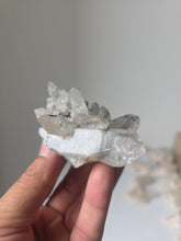 Load image into Gallery viewer, Himalayan Quartz High-Grade Natural Cluster Q386a
