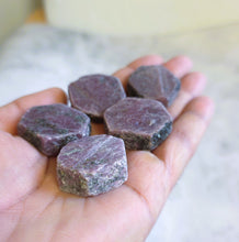 Load image into Gallery viewer, Natural Raw Ruby Crystals R004 x1
