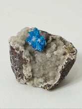 Load image into Gallery viewer, Cavansite Rare Crystal on Matrix CV017
