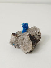 Load image into Gallery viewer, Cavansite Rare Crystal on Matrix CV024
