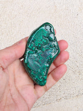 Load image into Gallery viewer, Malachite Natural Free Form ML105
