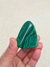 Load image into Gallery viewer, Malachite Natural Free Form ML109
