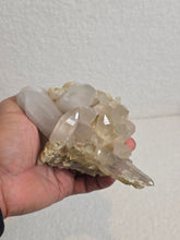 Load image into Gallery viewer, Golden Himalayan Quartz High-Grade Natural Cluster Q440a
